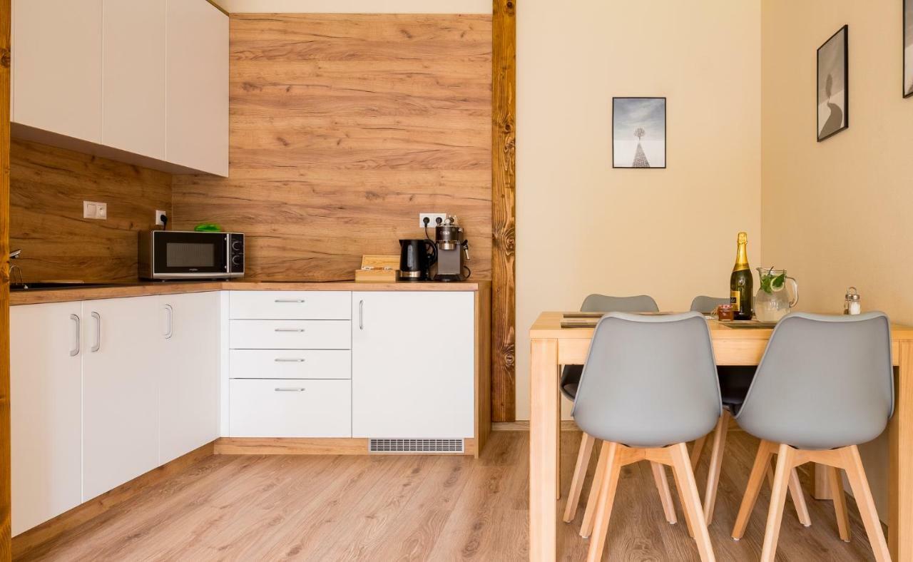 Apartamento Elejan Bešeňová Exterior foto