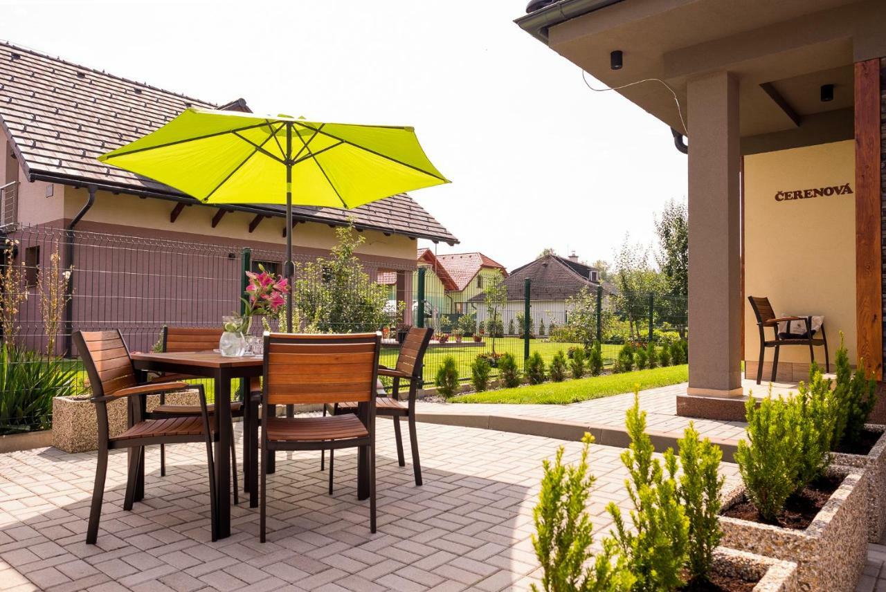 Apartamento Elejan Bešeňová Exterior foto