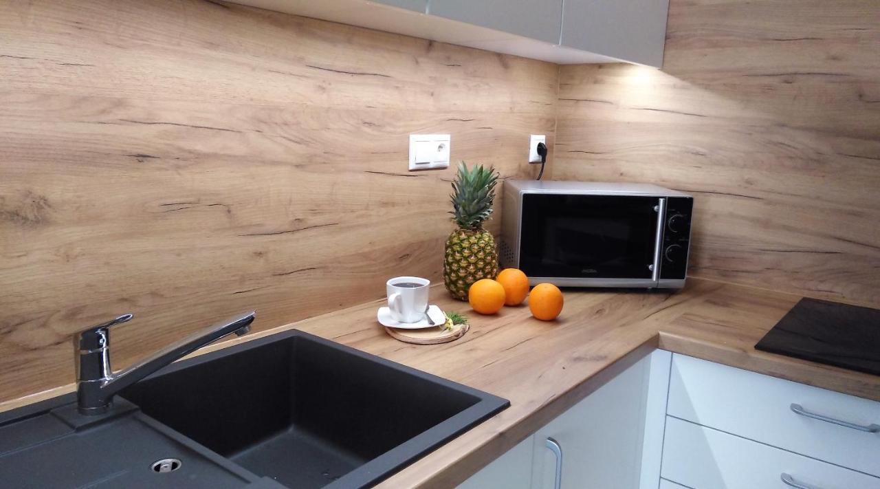Apartamento Elejan Bešeňová Exterior foto